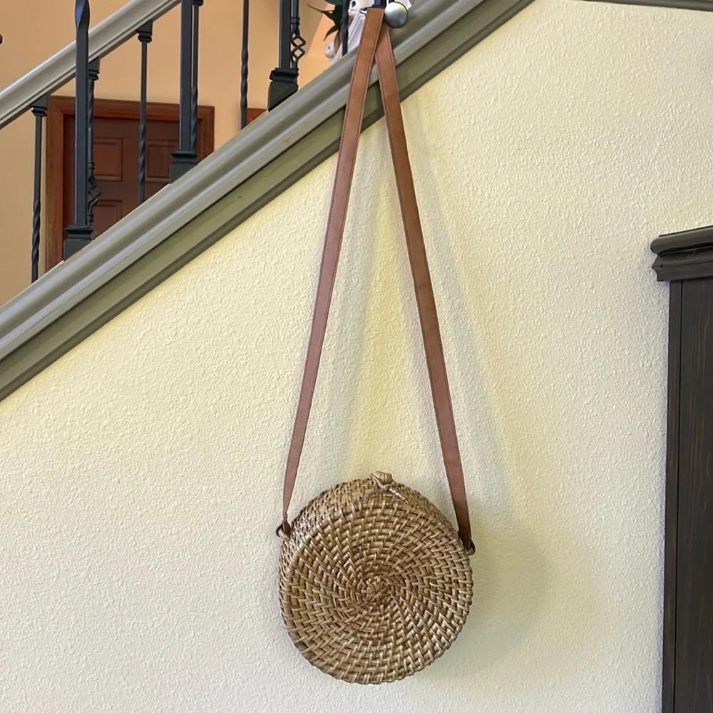 Forever 21 Rattan Circular Handbag - Picture 4 of 15